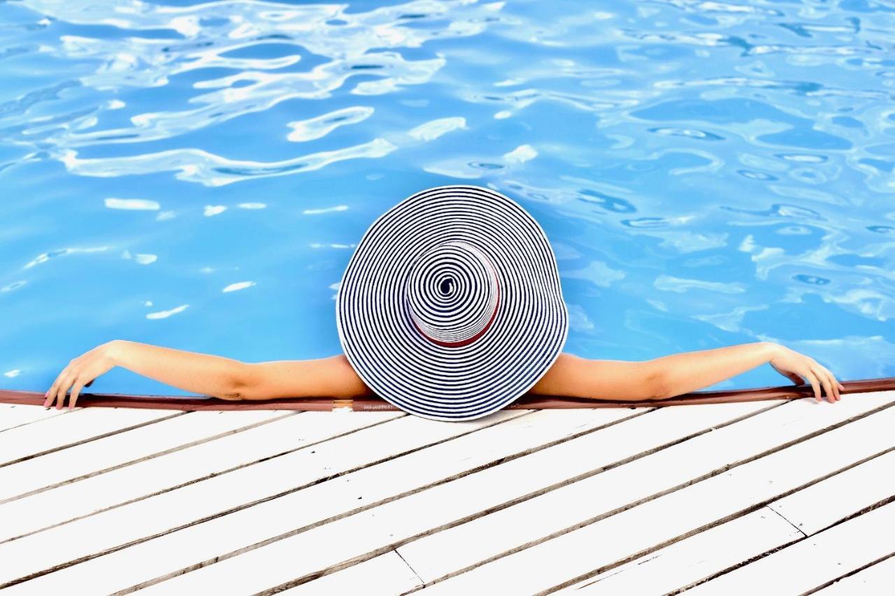 Sunny Suite 14 - Elegantes Hotelapartment Mit Grossartigem Pool-Wellnessbereich Direkt Am Meer In Ruhiger Lage - Perfekt Fuer Mensch Und Tier Börgerende-Rethwisch Dış mekan fotoğraf
